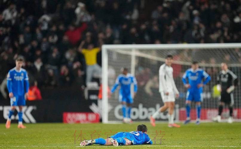 皇马崩盘？3天丢2冠+仓促解雇阿隆索！名宿批老佛爷：问题在球员